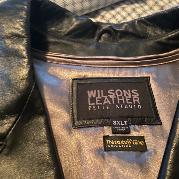 Coats/Jackets - Picture 8 of 9